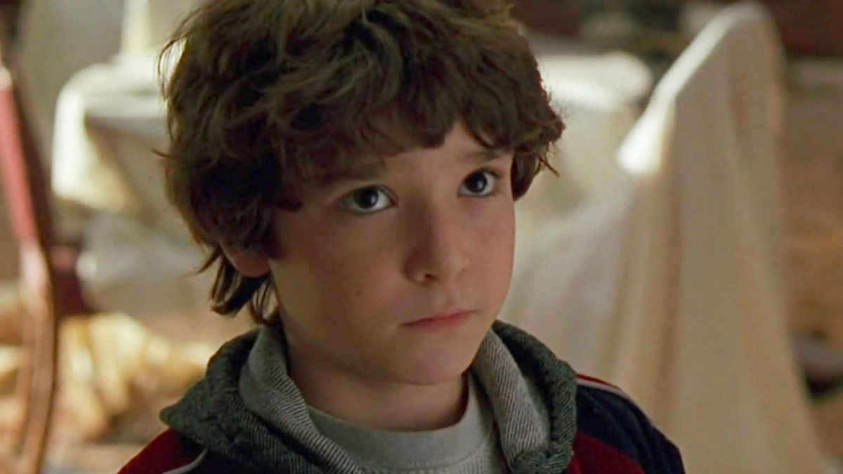 What The Kid From Jumanji Looks Like Now He's All Grown Up